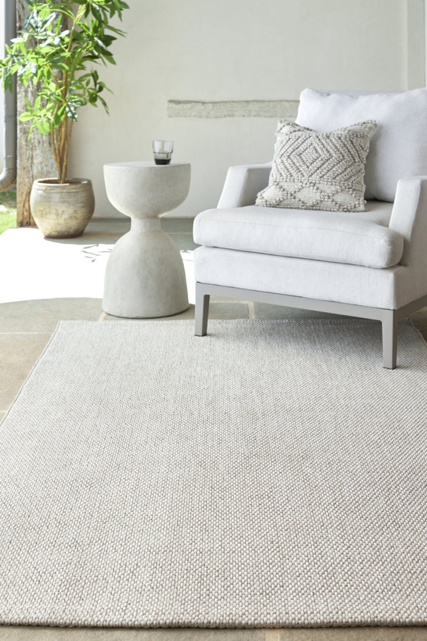 Livabliss Off-White Flat Woven Synthetic Area Rug, 3'10" x 5'7"