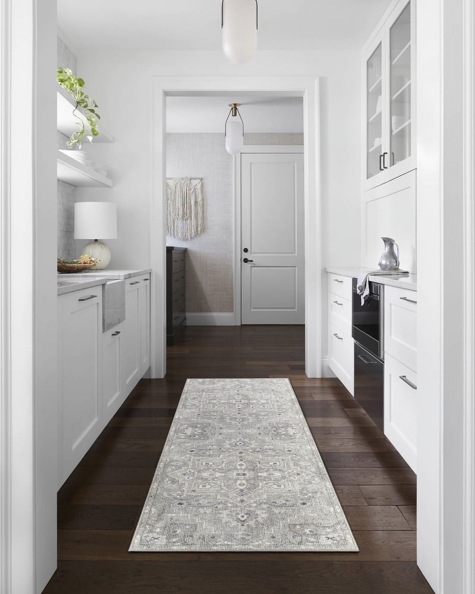 Elle Vintage-Inspired Moonbeam Runner Rug 2'7" x 7'3"