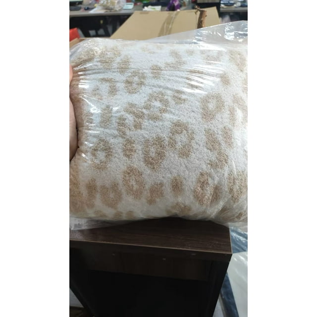 Livhil Soft Micro Leopard Blanket (50"x60"), Warm Reversible Cheetah