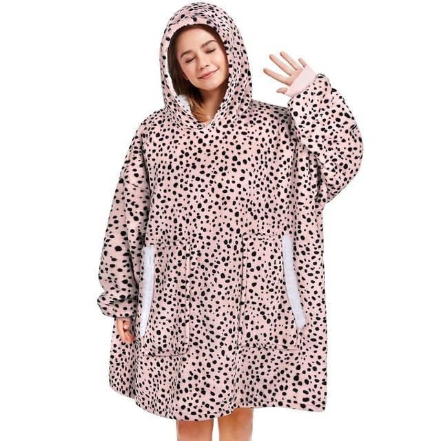 Livhil Wearable Blanket Hoodie Sweater, Blanket Sweatshirt with Sleeves Blanket Hoodies for Women, Plush Hoodie Blanket (Beige Leopard)