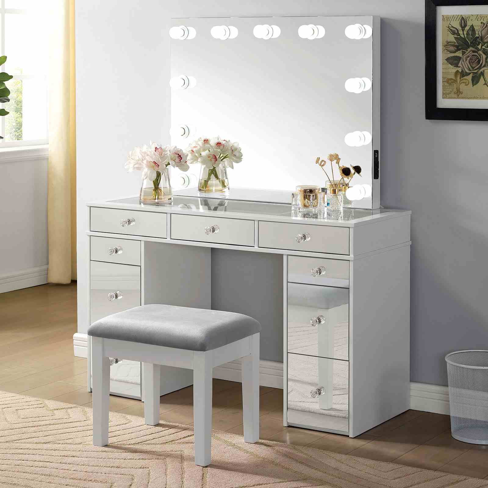 LiviNest Professional Makeup Vanity Set: 11 Bulb Lighting & Charging