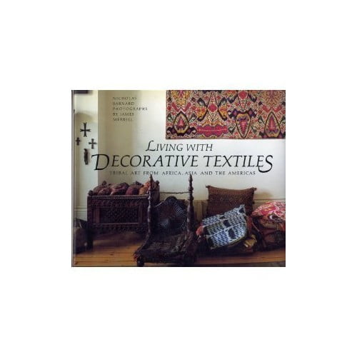 Pre-Owned Living W/Dec.Textile (Hardcover) 0385265379 9780385265379