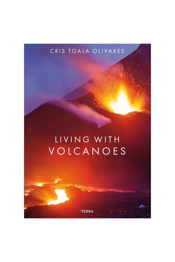 Pre-Owned Living With Volcanoes (Hardcover) by Cris Toala Olivares
