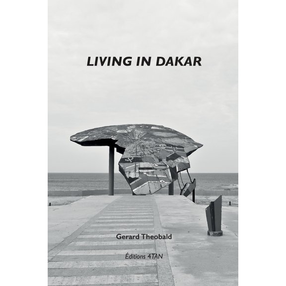 Living in Dakar (Paperback)