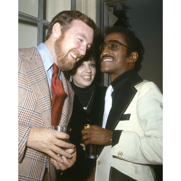 Liza Minnelli And Sammy Jr Davis And Jack Haley Sammy Davis Jr. Candid 24X36 Classic Hollywood Poster