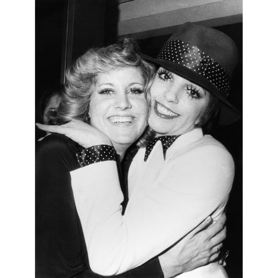 Liza Minnelli (Right) And Her Half-Sister Lorna Luft History (24 x 36)