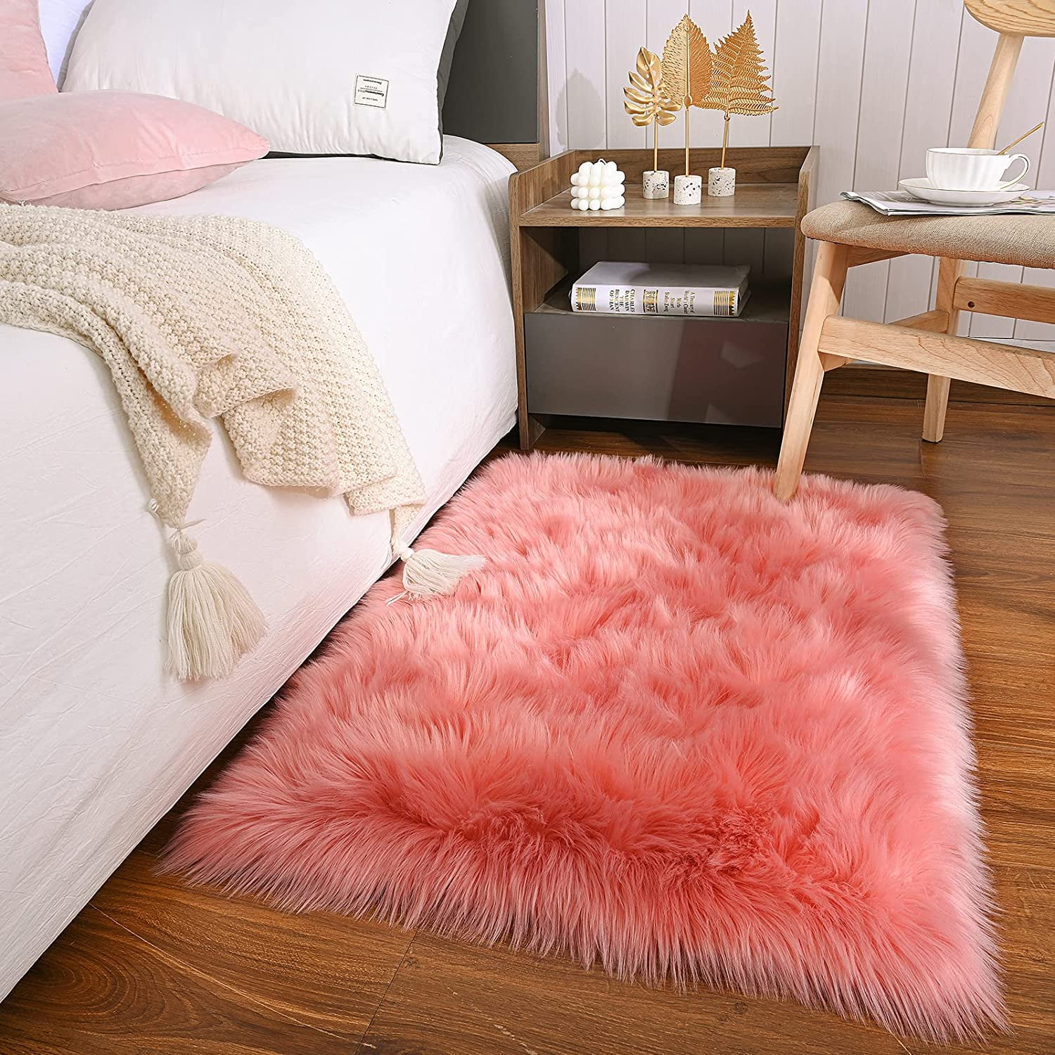 Lochas Ultra Soft Fluffy Rugs Faux Fur Sheepskin Area Rug for Bedroom