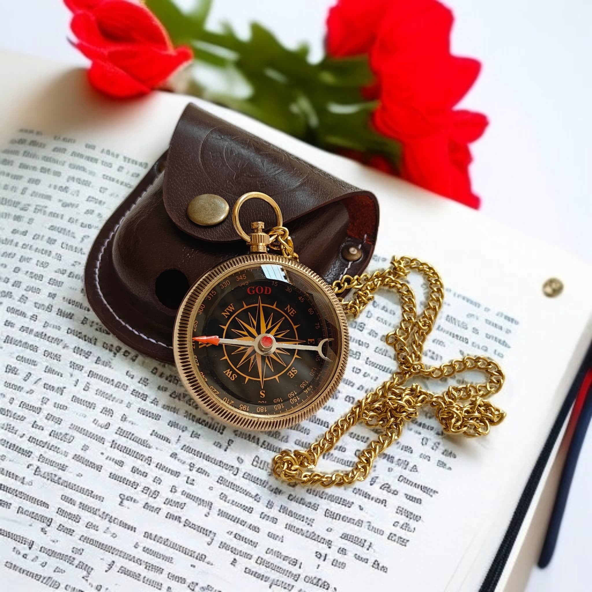 Locket Compass With Leather Case, Greeting Card, Gift Compass, Graduation Day Gifts 2025 for Women Men Boys Girls