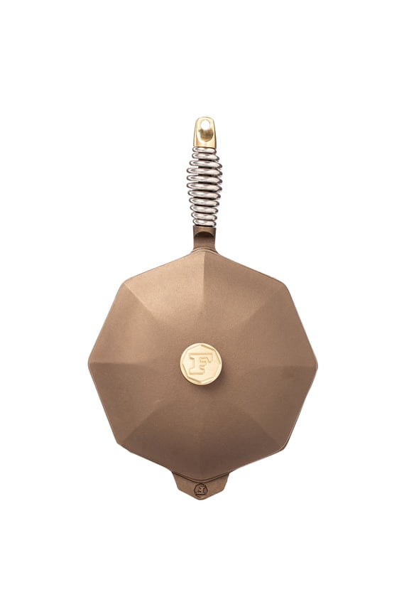 10" Cast Iron Skillet with Lid - Versatile Cast Iron Pan - Cooking Pan Enhances Food Taste - Nonstick Skillet - Heirloom Kitchen Essentials - Pre-Seasoned with Flaxseed Oil