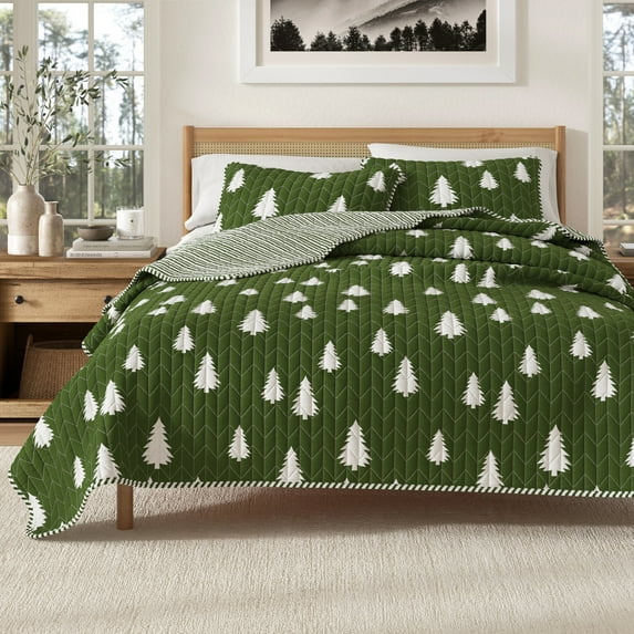 Lodge Microfiber Reversible Quilt Set with Shams (King, Little Trees - Olive)