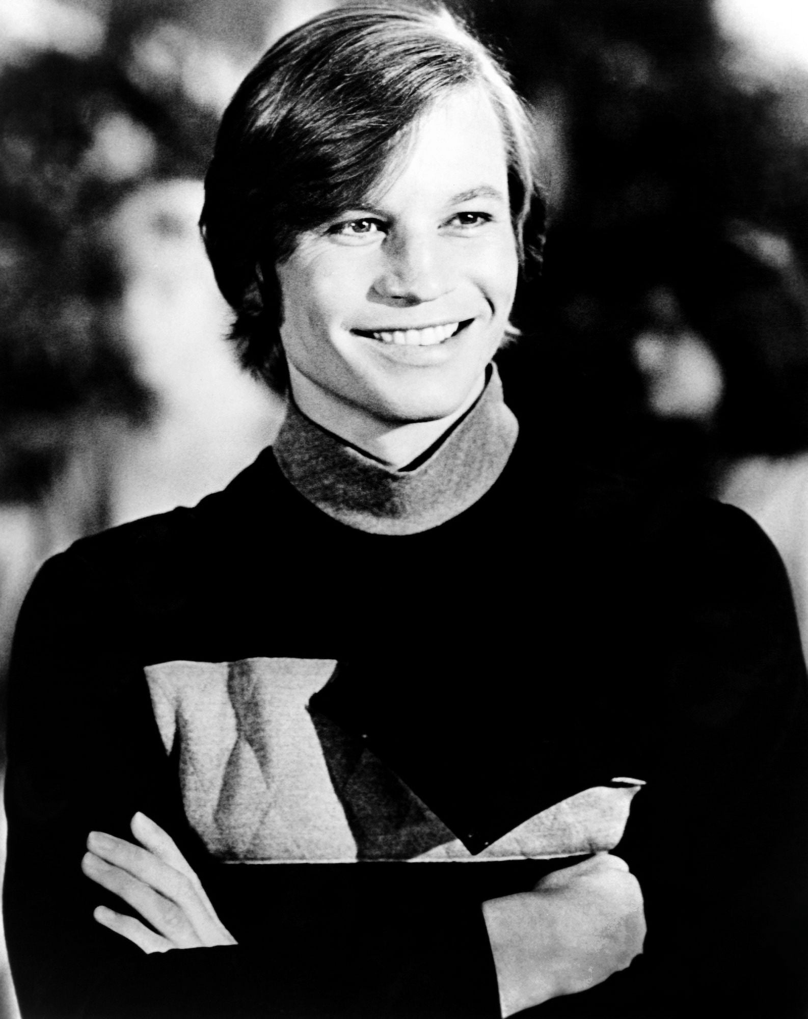 LoganS Run Canvas Art - (16 x 20)