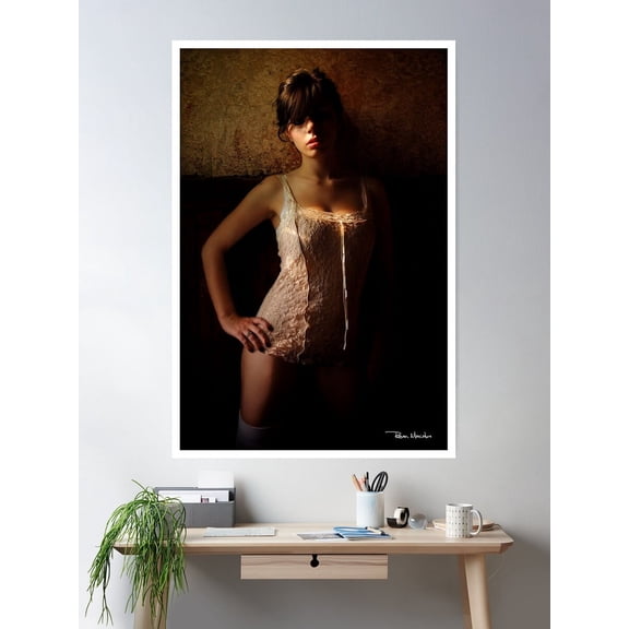 Lolita Ii Poster Wall Art, Modern Wall Decor For Living Room Bedroom, 16x24 UNFRAMED