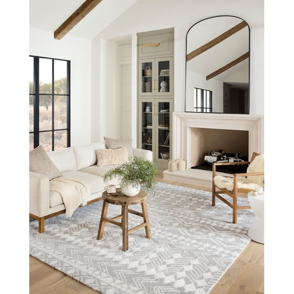 BLS-05 Grey, White 2-7" x 7-6" Size Rug
