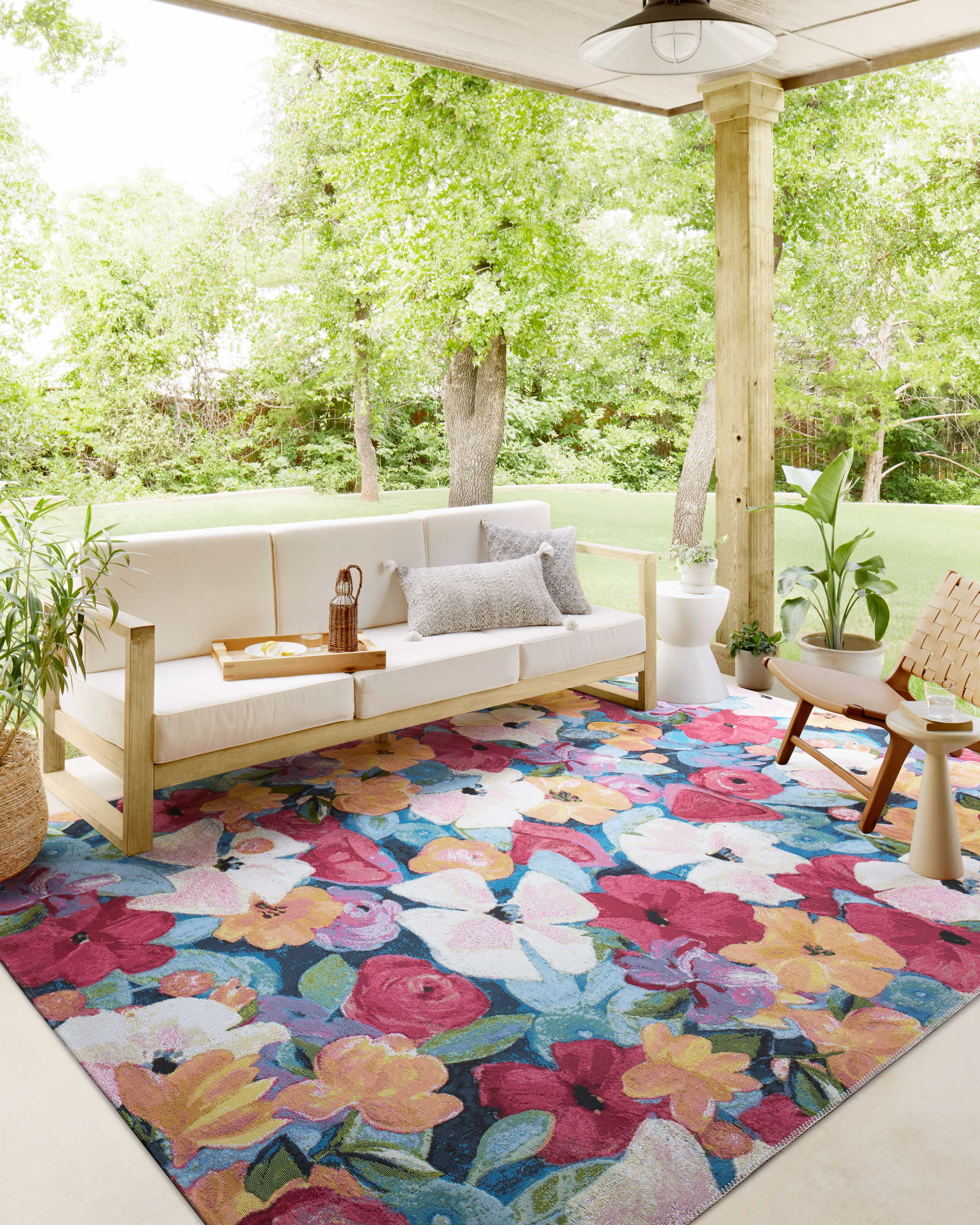 Botanical Bliss Navy Blue Floral Flatweave Wool-Blend 2'5" x 3'11" Rug