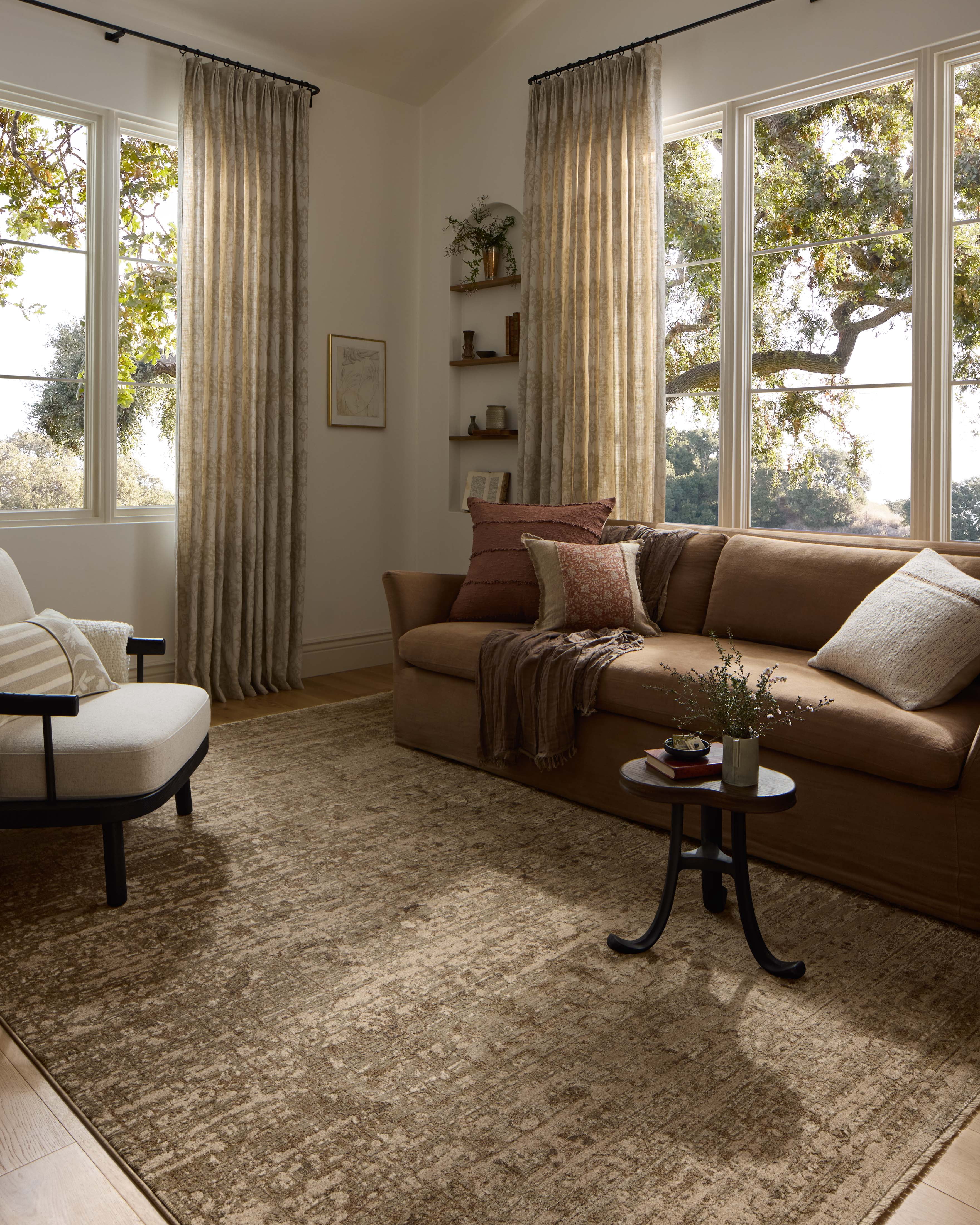 Loloi Haywood Sage / Sand 6'-7" x 9'-2" Area Rug