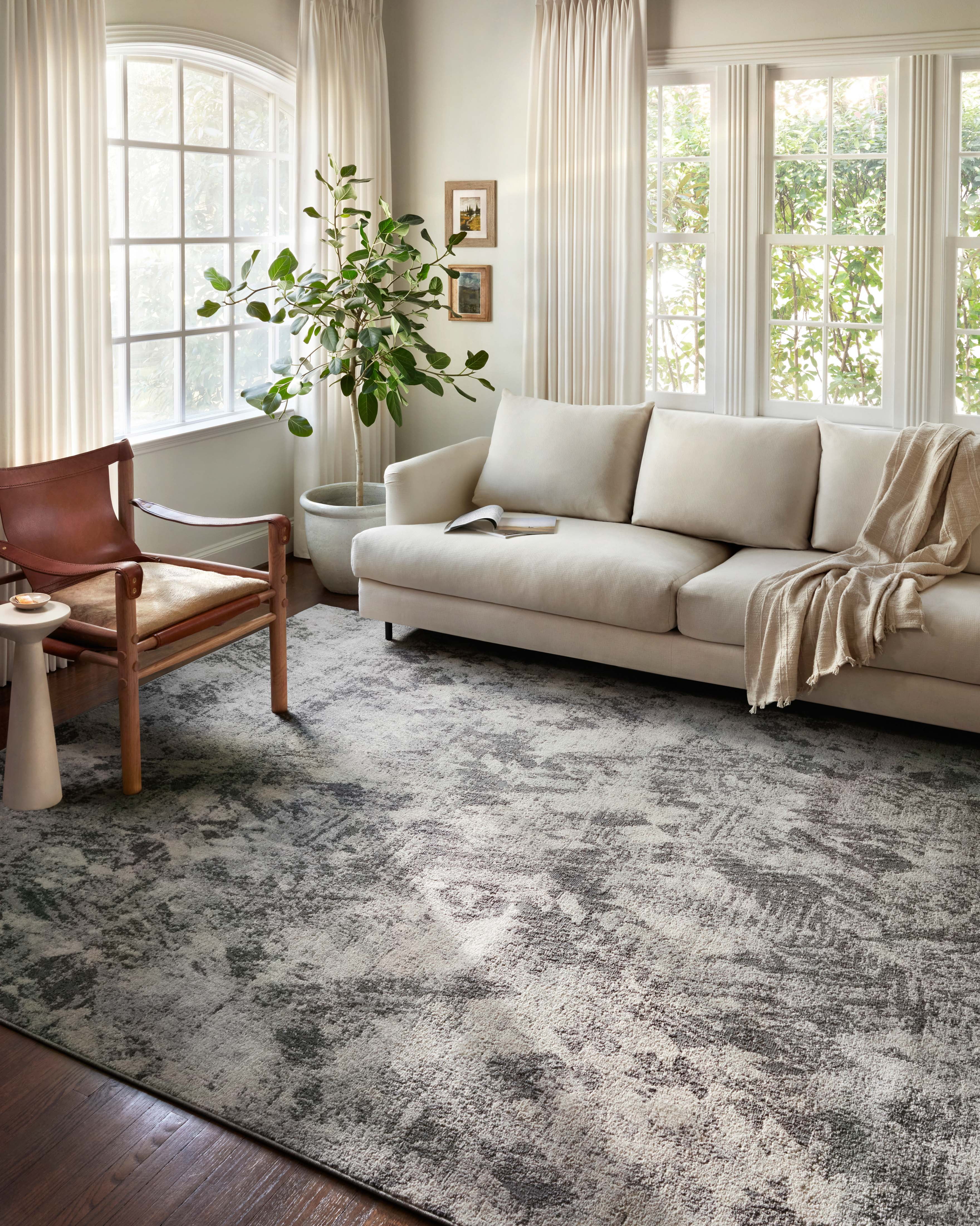 Loloi Austen AUS-03 Abstract Stone / Pebble Area Rug 18" x 18" Sample