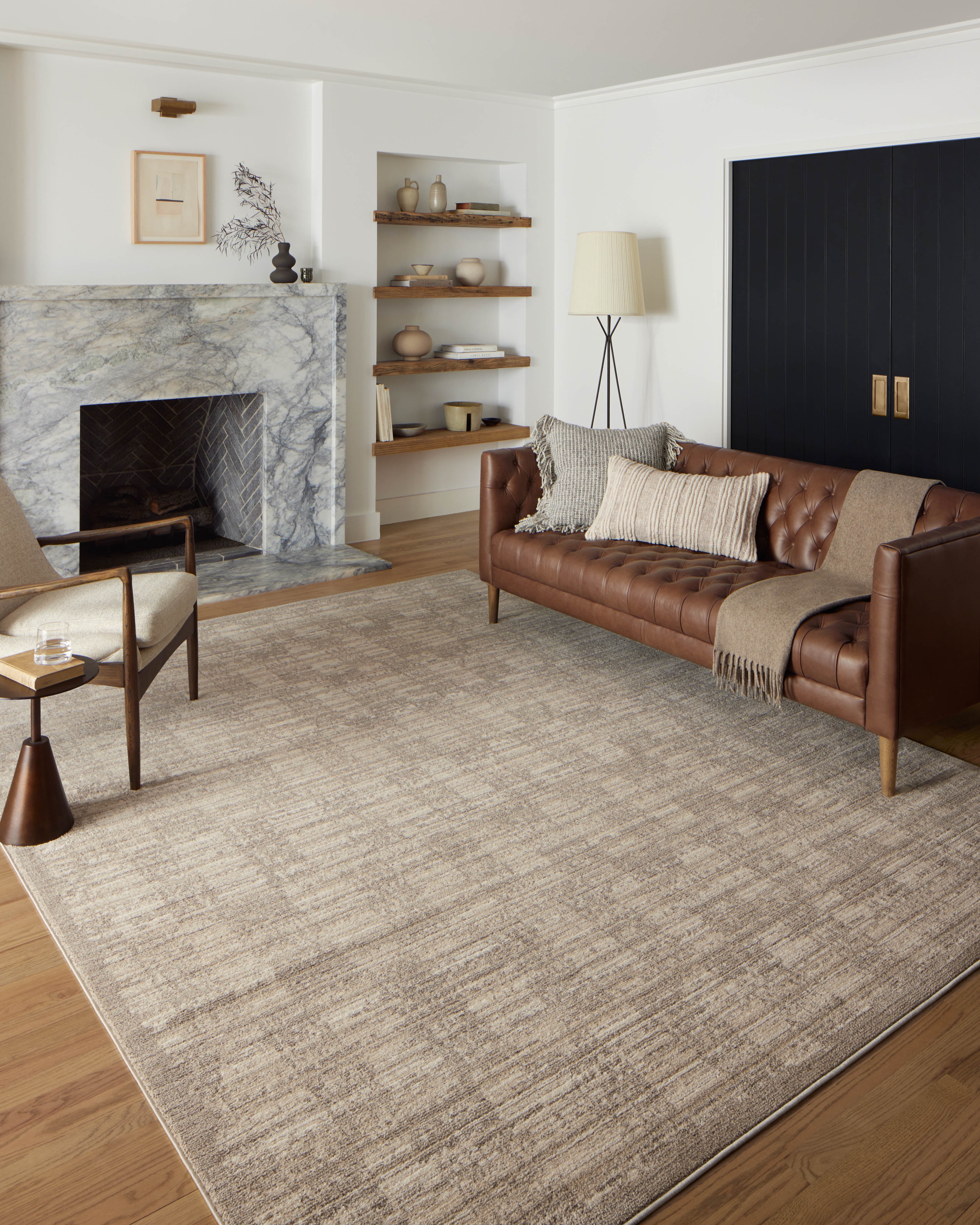 Loloi Darby Pebble / Sand 4'-0" x 6'-0" Accent Rug