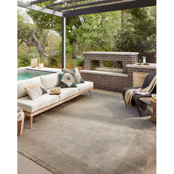 Loloi Dawn Indoor/Outdoor Water-Resistant Patio 7'-8" x 7'-8" Round Area Rug