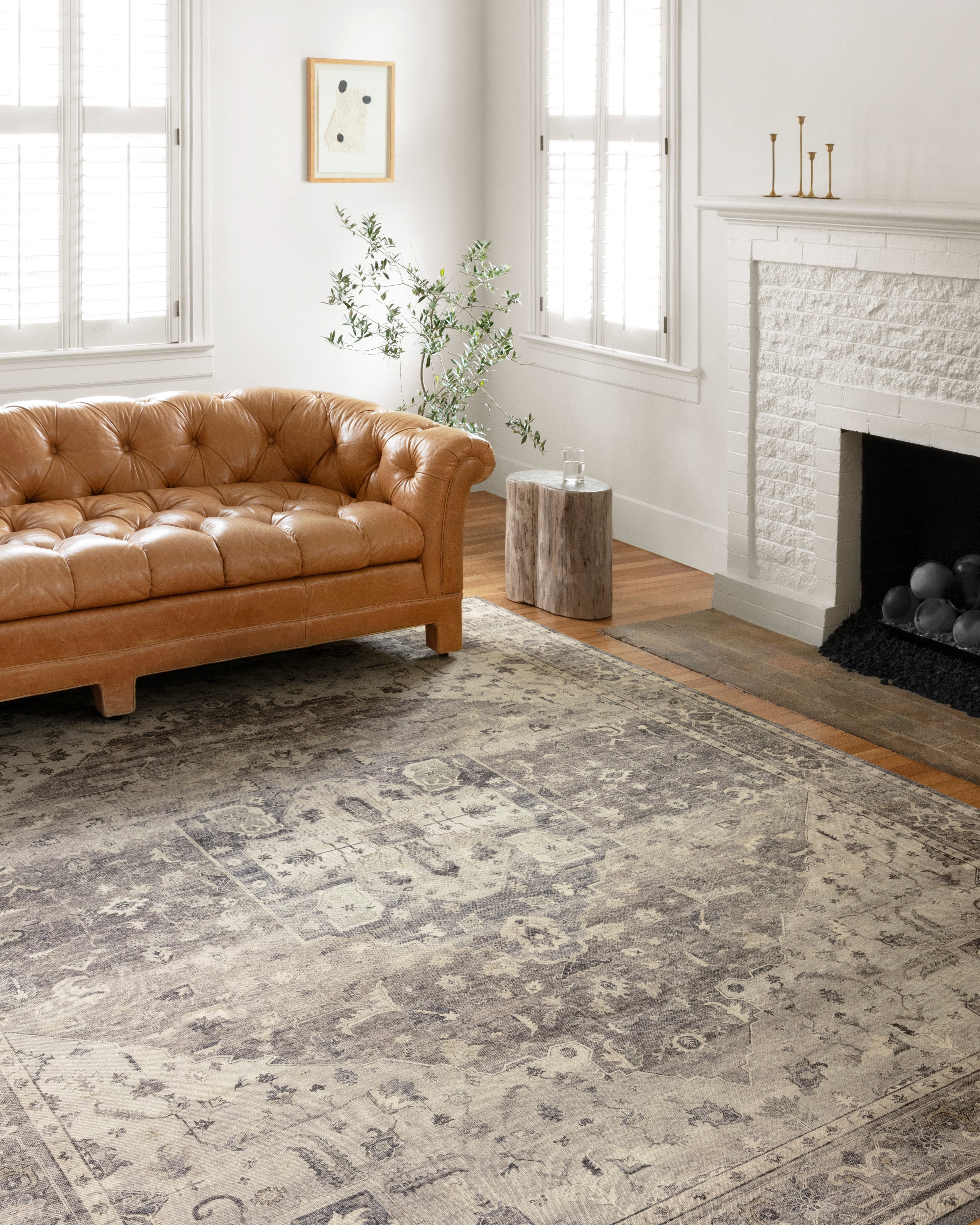 Ivory & Steel Oriental Inspired Easy-Care Synthetic Rug - 3'6" x 5'6"