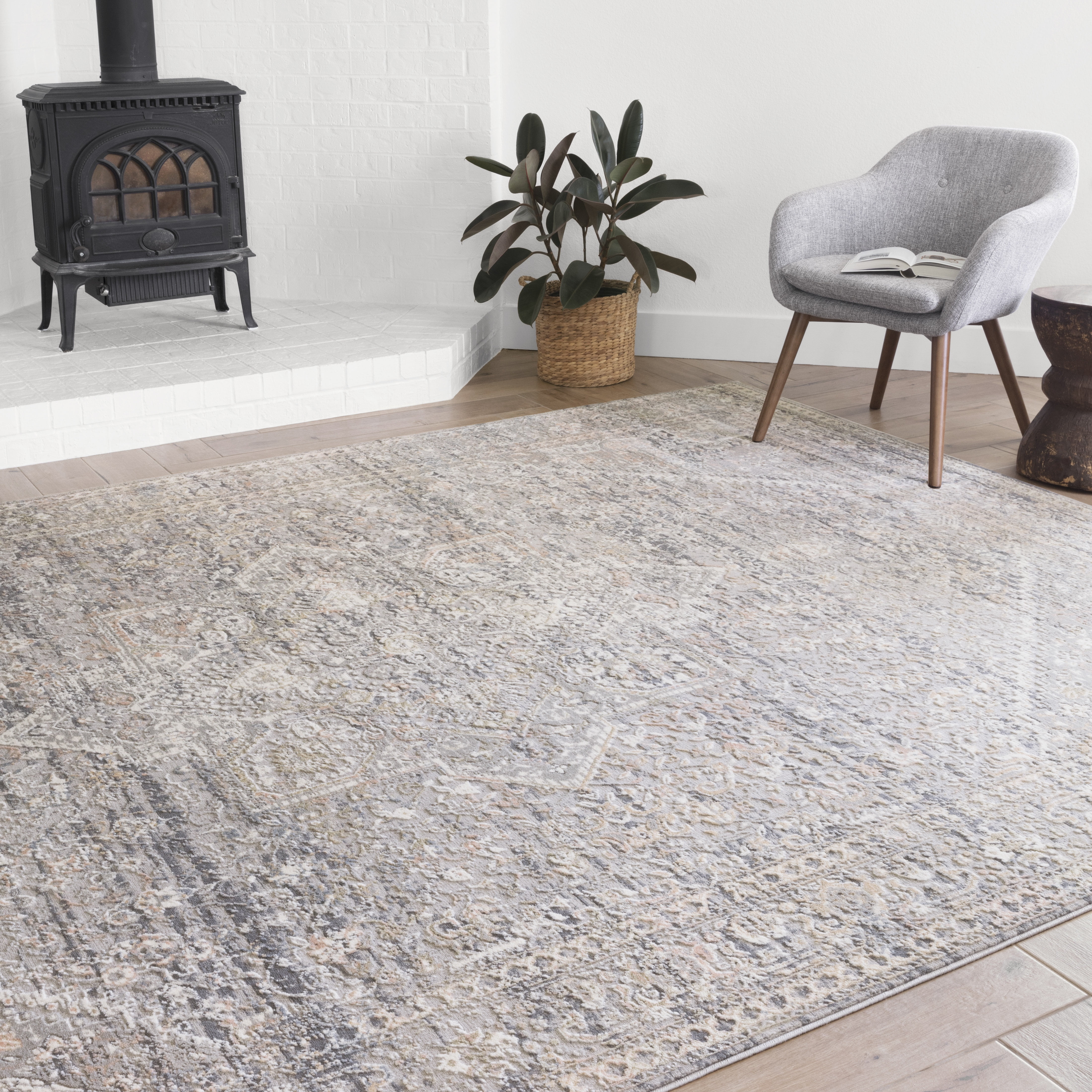 Lucia Transitional Gray Synthetic Large Area Rug - 9'3" x 13'3"