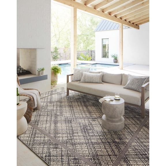 Indoor Outdoor Loloi Rainier Ivory / Charcoal 7'-10" x 10'-10" Area Rug