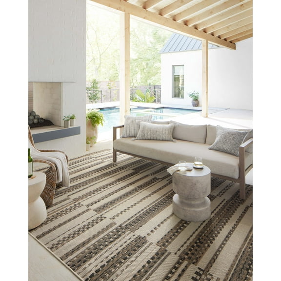 Indoor Outdoor Loloi Rainier Ivory / Taupe 2'-2" x 3'-9" Accent Rug