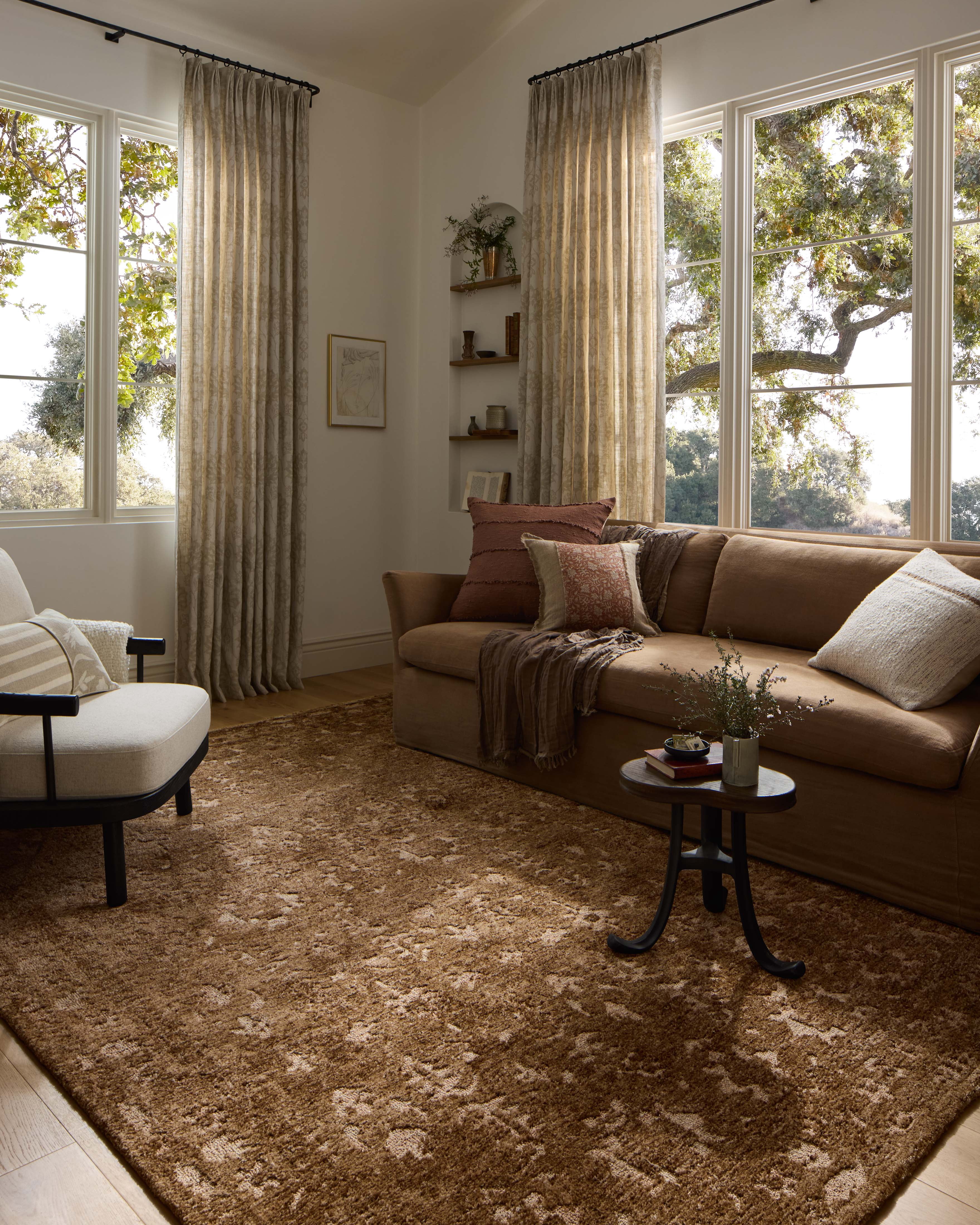 Loloi Percival Mocha / Sand 7'-9" x 9'-9" Area Rug