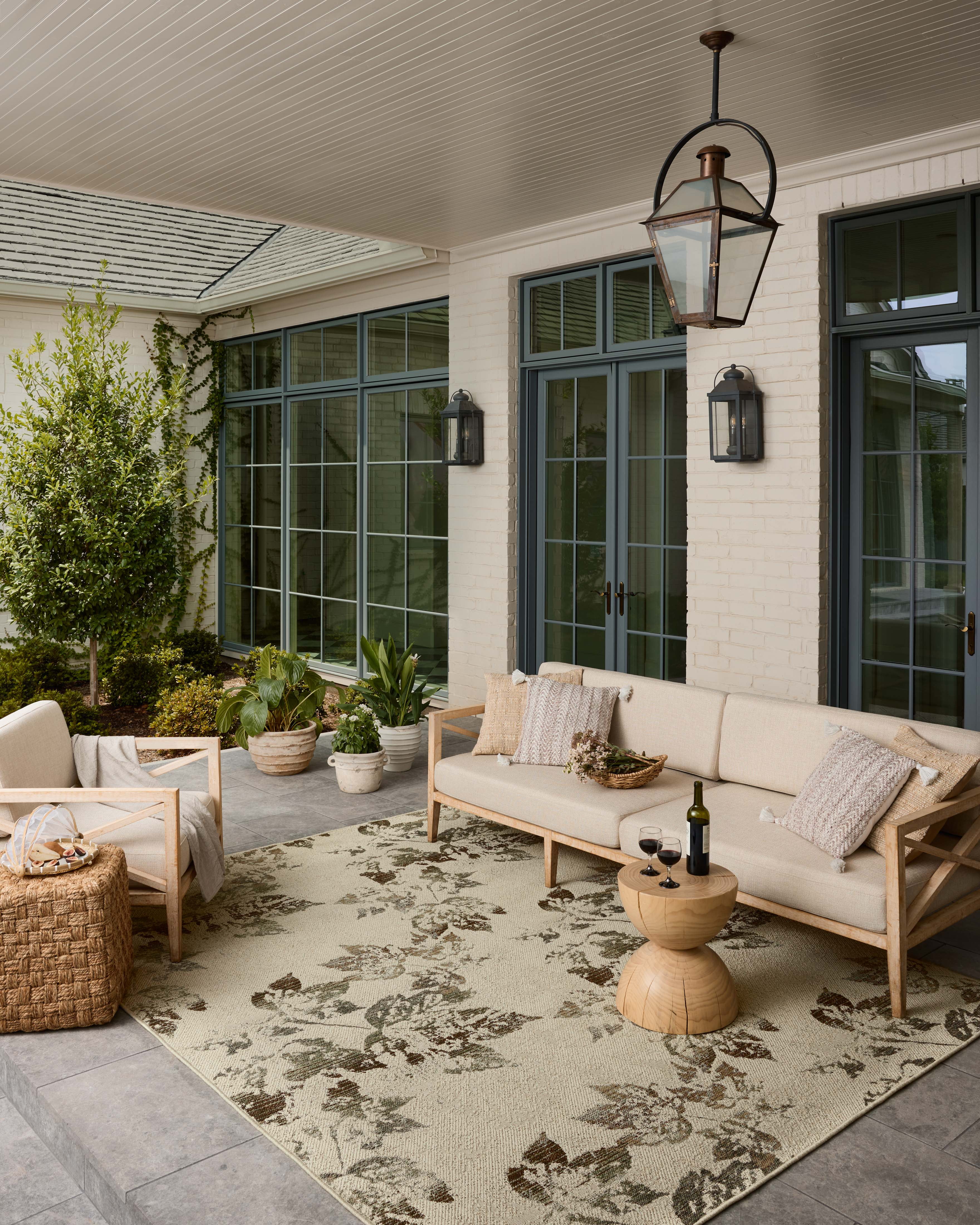 Loloi Saylor Ivory / Bark Indoor/Outdoor Area Rug