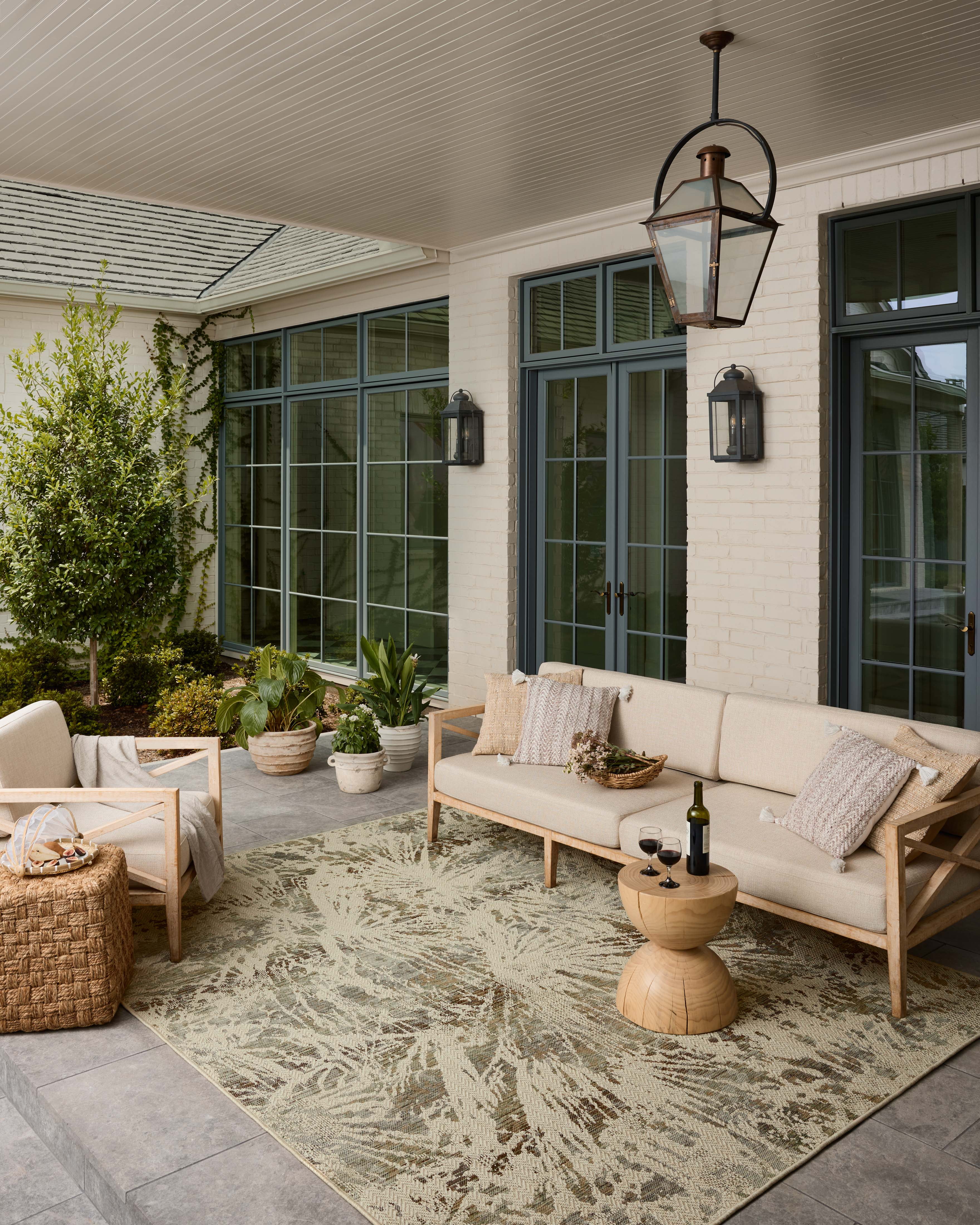 Loloi Saylor Ivory / Stone Indoor/Outdoor Area Rug