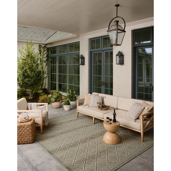 Loloi Saylor Stone / Ivory Indoor/Outdoor Area Rug