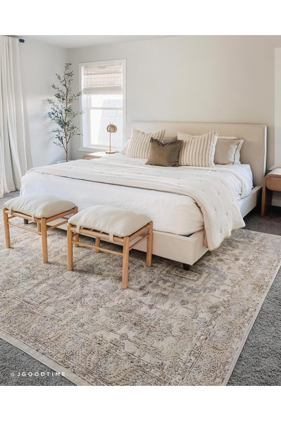 Teagan Ivory / Sand 7'-11" x 10'-6" Area Rug