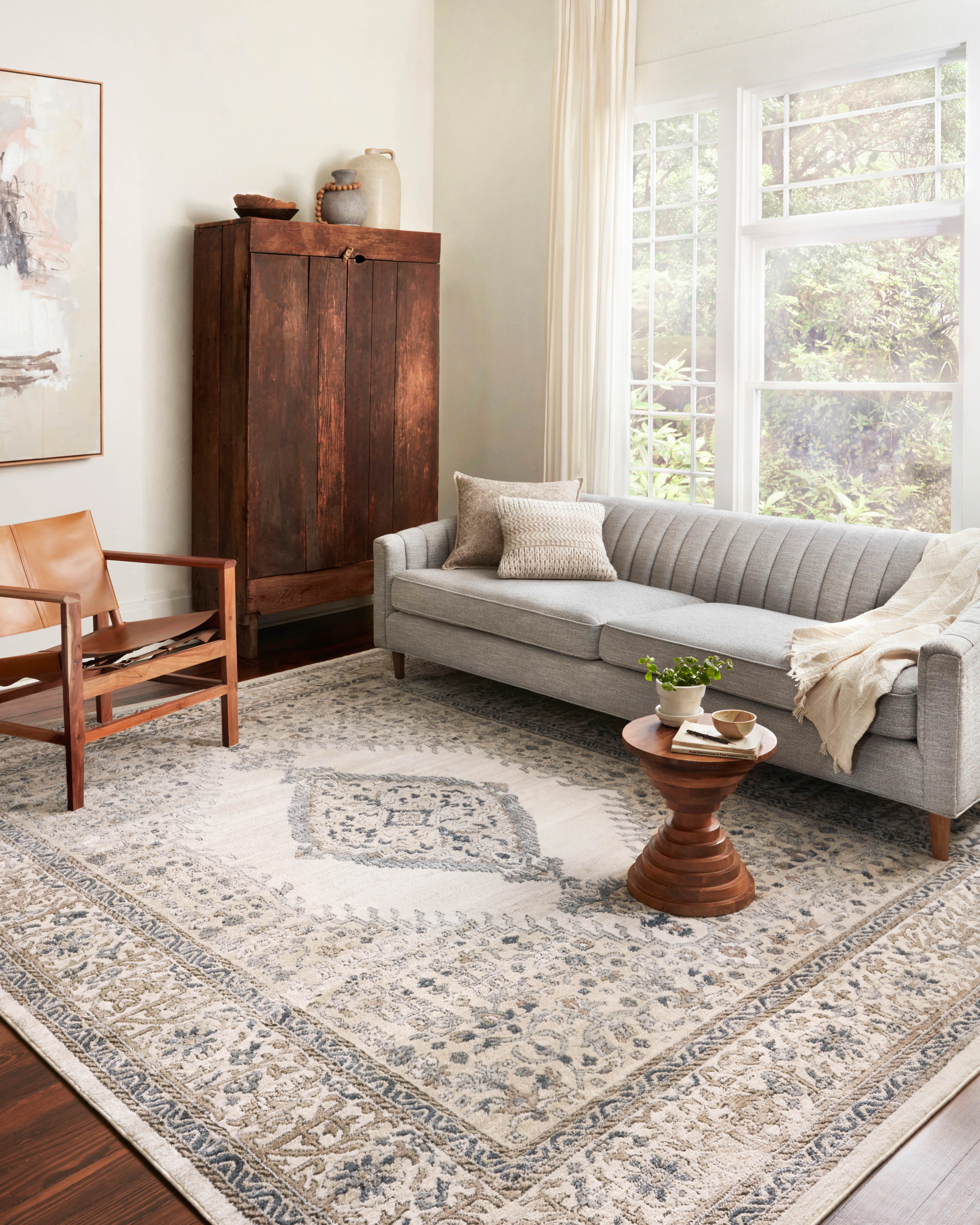 Loloi Teagan Oatmeal / Ivory 7'-11" x 10'-6" Area Rug