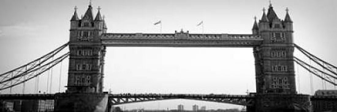 London Bridge Canvas Art - Emily Navas (8 x 24)
