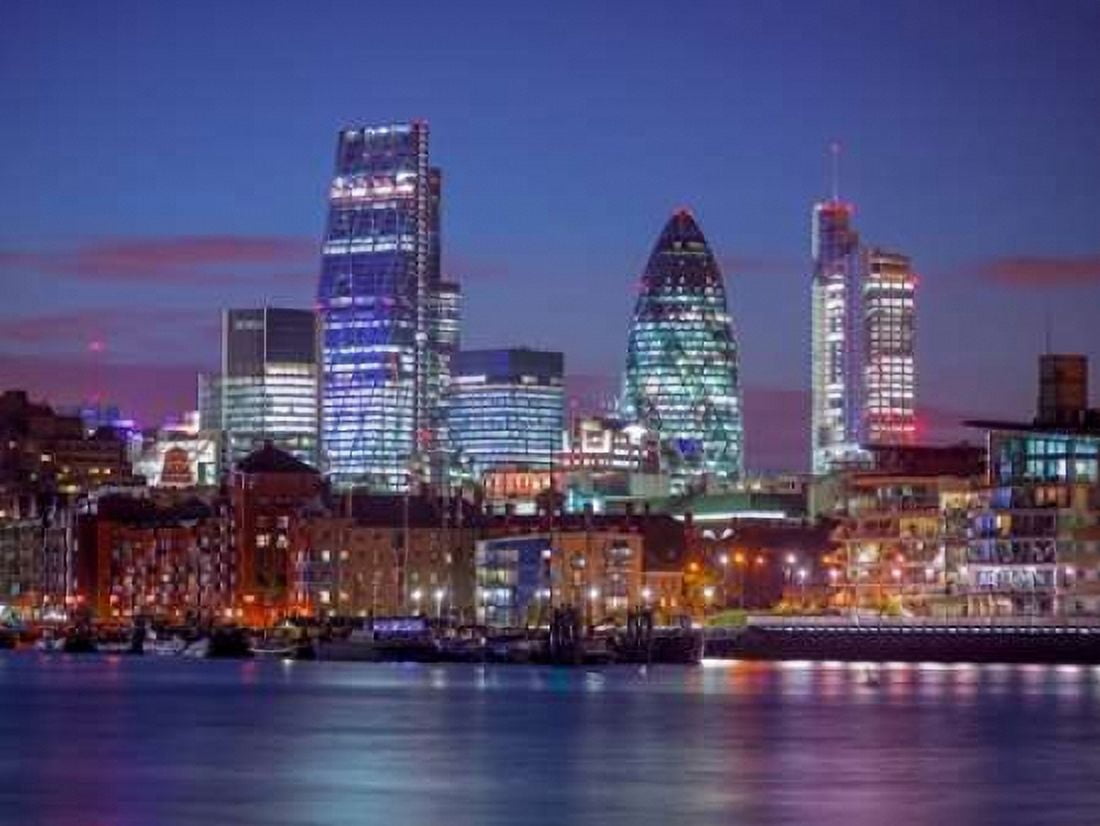 London skyline over river Thames UK Canvas Art - Assaf Frank (18 x 24)