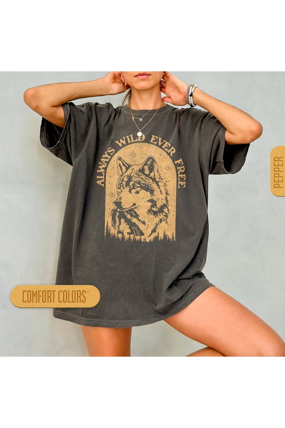 Lone Wolf Shirt TShirt Wolf Girl Tshirt Wolf Lover Gift Wolves Graphic Vintage Tee Animal Lover Shirt Nature T Shirt Women