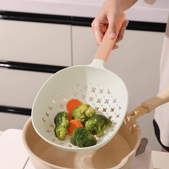 Long Handle Noodles Colander Strainer Spoon - Plastic Mesh Drainer for Pasta, Dumplings, Vegetables - Kitchen Scoop Filter - Orange, Green, or Pink