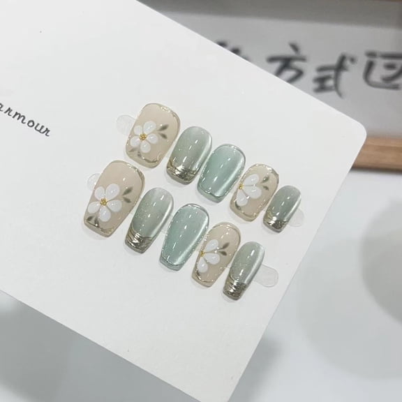 [Long Island Iced Tea] Wearing armor handmade high-sense cat's eye three-dimensional flower magic mirror French removable fake nails