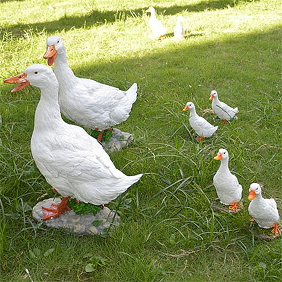 Long Lasting Decorative Duck Fountain - Simulated Duck Statue for Yard - Anti-fade Landscaping Ornament