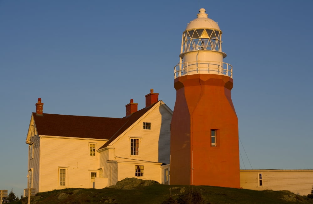 Long Point Lighthouse Twillingate Newfoundland And Labrador Canvas Art - John Sylvester Design Pics (18 x 11)