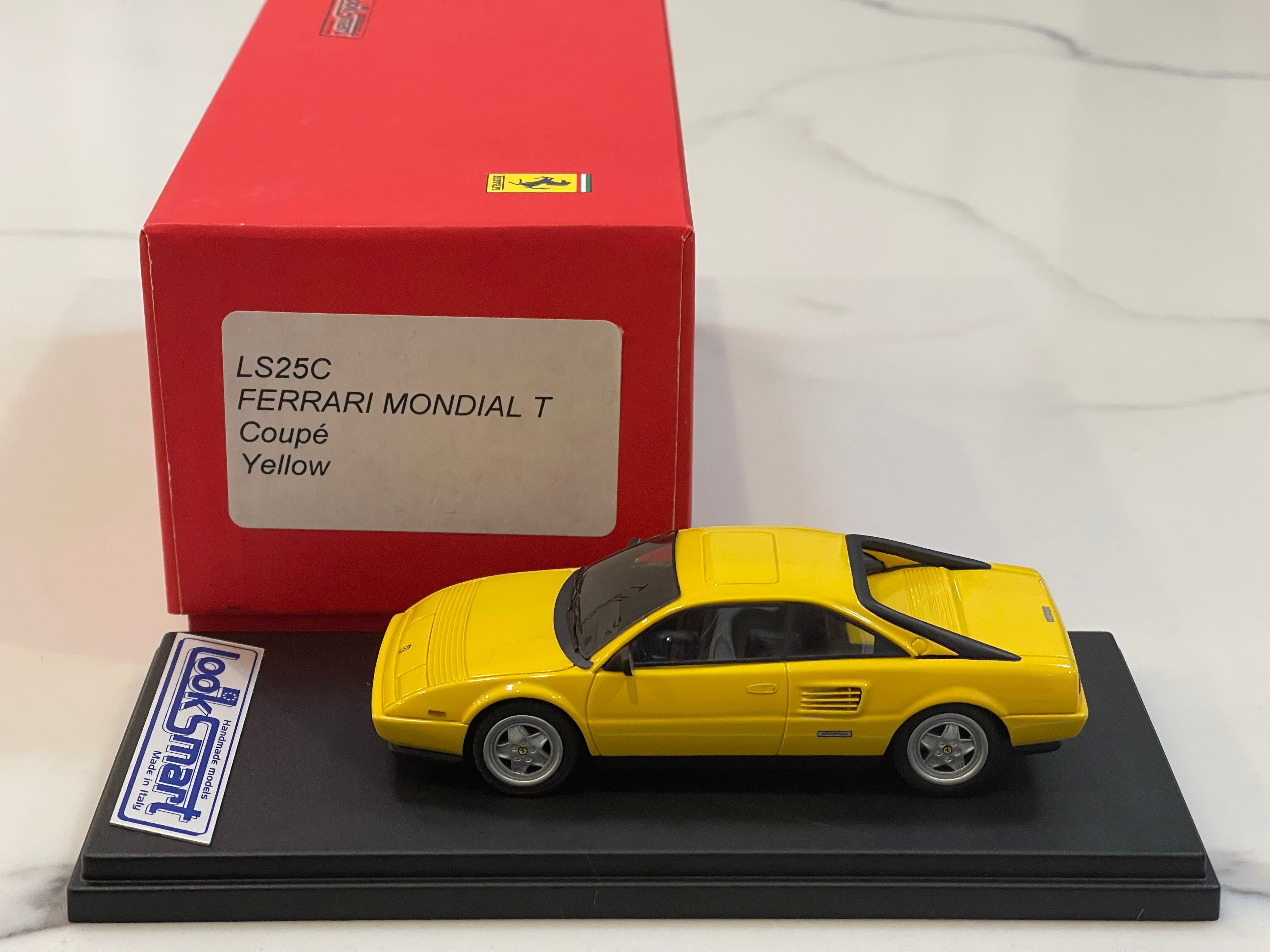 Ferrari Mondial