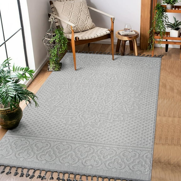 Loom & 8x10 White/ Medallion Study Rug - Stylish For Learning, Stain , Non-shedding, Pet-, Easy To Uphold, , 0.27" Pile, Cotton Backing, No Latex Indoor Fashion Forward, Living Spaces, Simple