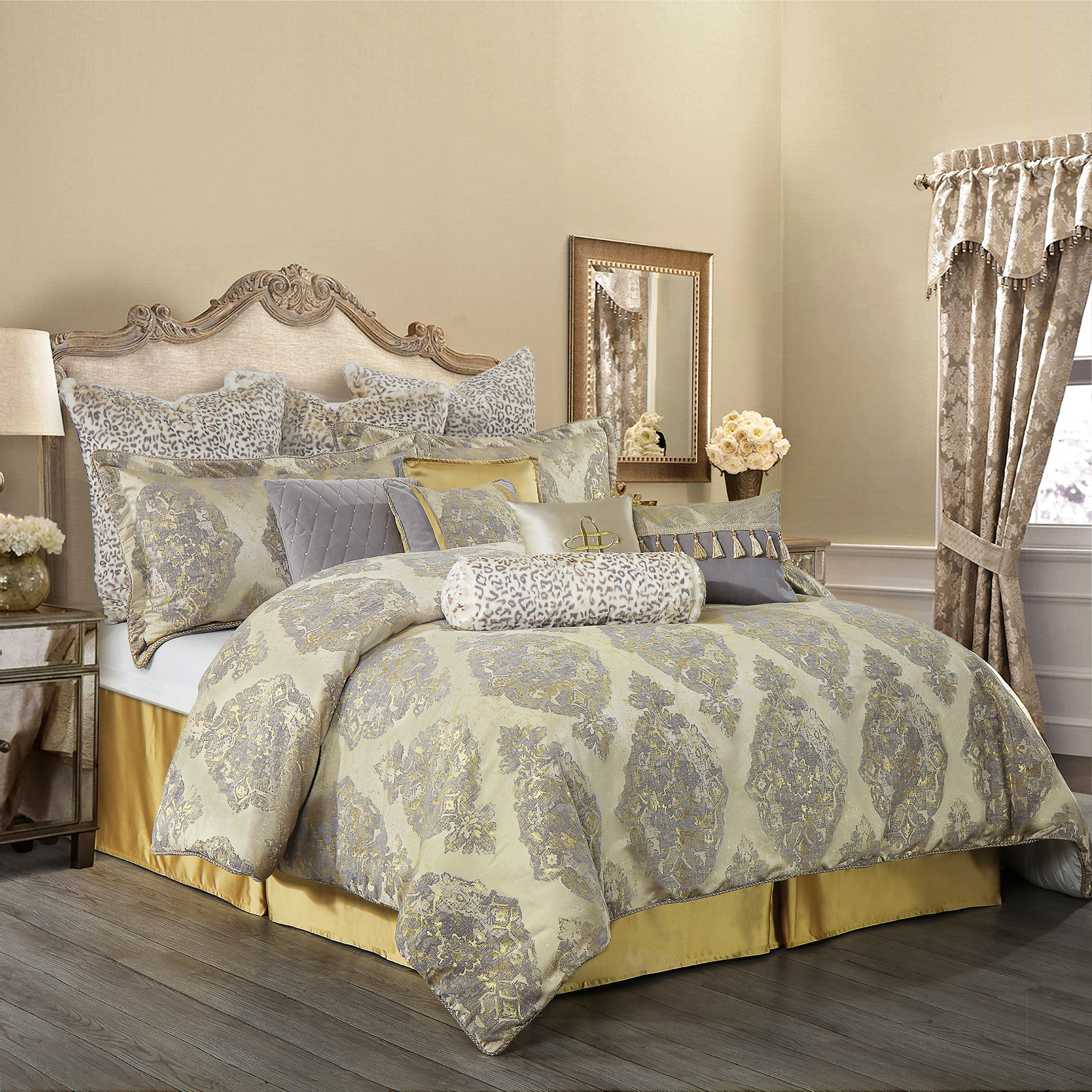 Loom and Mill 12Piece Comforter Bed in a Bag, Jacquard Damask