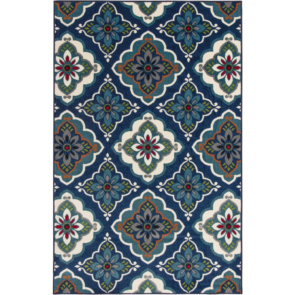 Blue and White Floral Synthetic 5' x 7' Area Rug