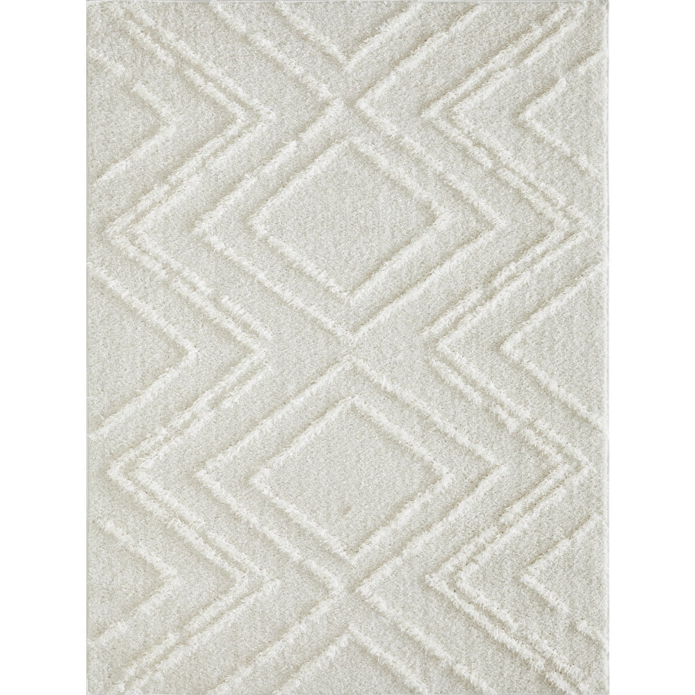 Gray Diamond Pattern 5' x 7' Stain-Resistant Area Rug