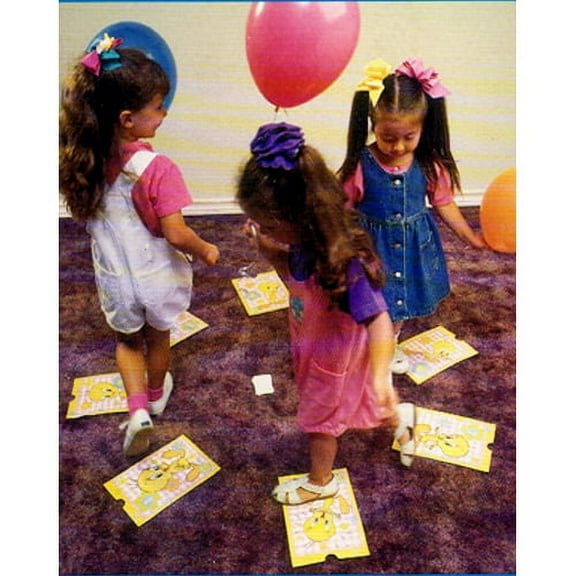 Looney Tunes 'Totally Tweety' Cake Walk Game (8ct)