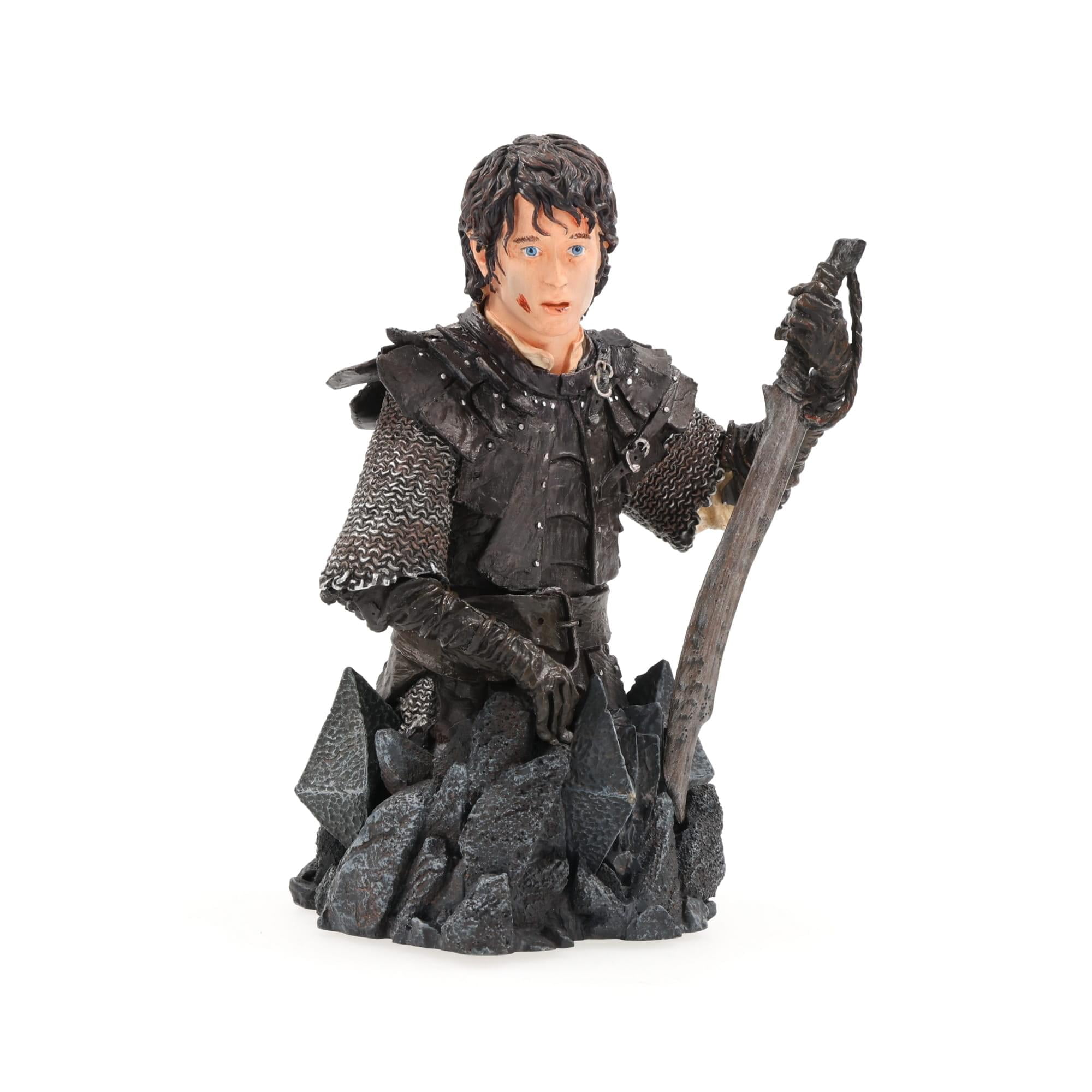Amazon.com: Gentle Giant Bilbo Baggins Mini Bust : Toys & Games
