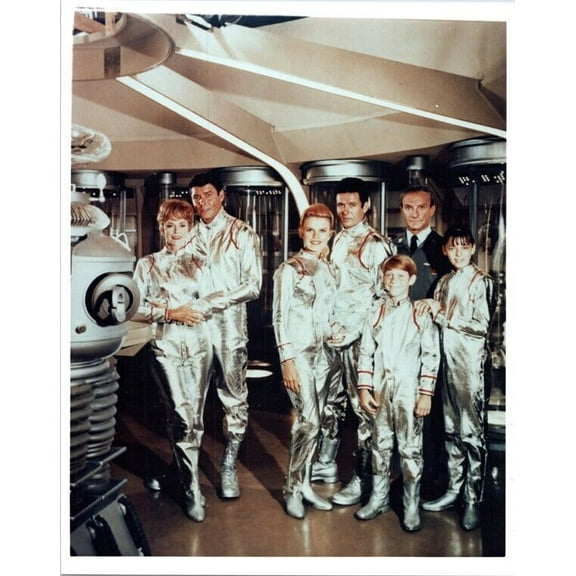 Lost in Space The Robinson family and Robot inside Jupiter 2 c