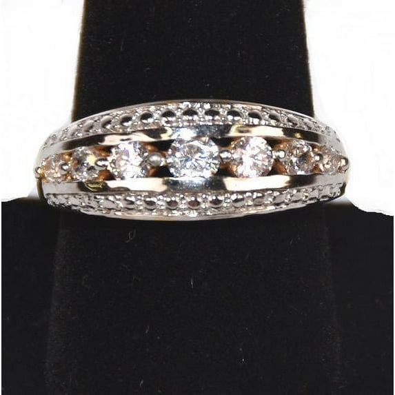Lot of 102 Pieces Women's Sparkling cz Rings Number 7