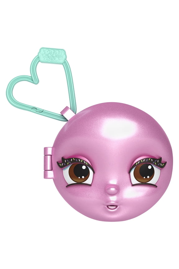 Cookie Swirl C Keychain with 5 Facial Pieces