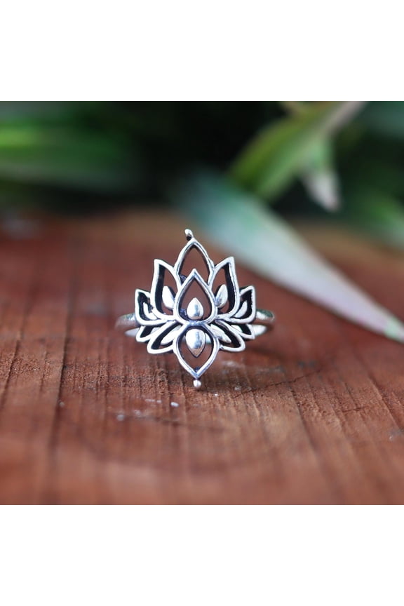 Lotus Flower Ring, Flower Design Ring, Unisex Silver Band Ring, 925 solid Silver Ring, Nature Inspired Jewelry, Dainty Ring, Gift For Love*